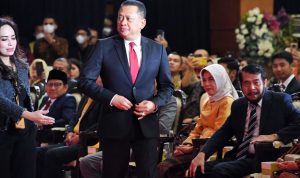 Bamsoet Raih Gelar Doktor dari Unpad dengan Predikat Cumlaude