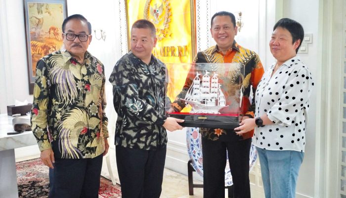 Menerima Investor China, Ketua MPR Dukung Smelter Nikel dan Pabrik Baja di Sorong