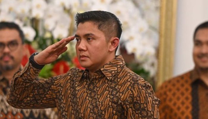 Kadispen TNI AD Bantah Kejanggalan Kenaikan Pangkat Seskab Teddy Indra Wijaya ke Letkol