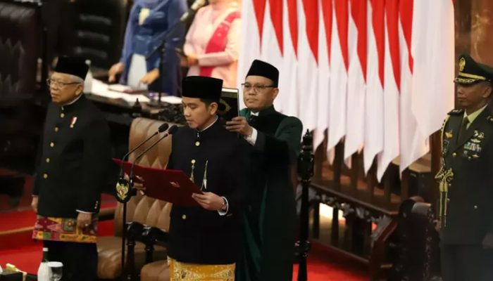 DPR Tak Bacakan Usulan Pemakzulan Gibran di Paripurna, FPPTNI Tunggu Waktu Respons