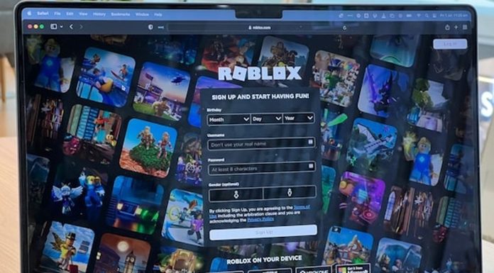 PP Tunas Resmi Berlaku: Roblox Bakal Matikan Fitur Online untuk Anak di Bawah 13 Tahun Ilustrasi aplikasi Roblox di ponsel dengan latar belakang peringatan perlindungan anak digital sesuai PP Tunas. (KOMPAS)