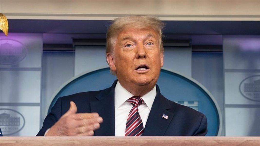 Presiden AS Donald Trump saat berpidato di Florida mengenai operasi militer di Iran dan situasi keamanan di Selat Hormuz. (ANADOLU AGENCY)