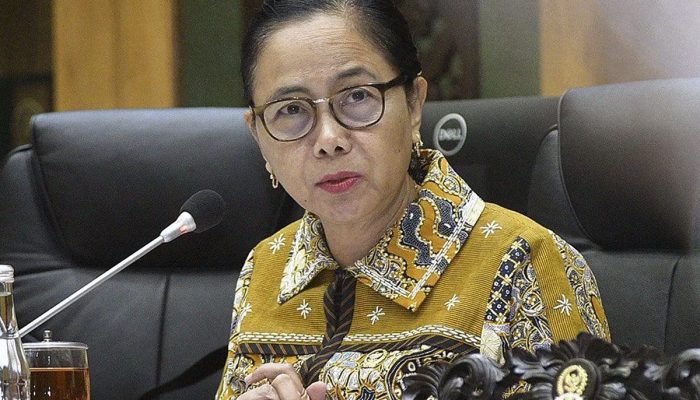 Wakil Ketua Komisi X DPR Esti Wijayanti saat memberikan keterangan pers terkait perlindungan anak dan kasus Daycare Yogyakarta.