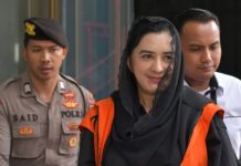 KPK Dalami Korupsi Pengadaan Makanan RS di Pekalongan, Masa Tahanan Fadia Arafiq Diperpanjang Mantan Bupati Pekalongan Fadia Arafiq di gedung KPK.