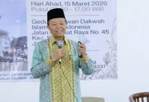 Langkah Konkret Prabowo: Kenaikan Biaya Avtur Haji 2026 Tidak Dibebankan ke Jemaah Suasana rapat kerja Komisi VIII DPR bersama Menteri Haji terkait pembahasan anggaran dan biaya penerbangan haji Indonesia 2026.