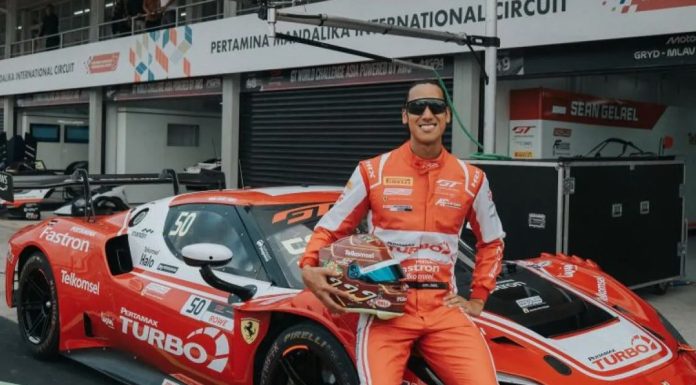 Debut di Mandalika, Sean Gelael Perkuat Tim Garage 75 di GT World Challenge Asia Pembalap Indonesia Sean Gelael saat melakukan persiapan teknis bersama tim Garage 75 di Pertamina Mandalika International Circuit.