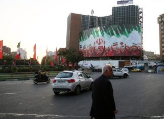 Kebuntuan Diplomasi: Iran Belum Sepakati Kelanjutan Perundingan dengan Amerika Serikat Suasana diplomatik di Islamabad, Pakistan sebagai mediator konflik Amerika Serikat dan Iran di Timur Tengah.