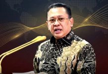 KWP Awards 2026: Bamsoet Dinobatkan Sebagai Legislator Penggerak Profesionalisme Aparat Penegak Hukum Bambang Soesatyo menerima penghargaan KWP Awards 2026 di Ruang Pustakaloka, Gedung Nusantara IV, Kompleks Parlemen.