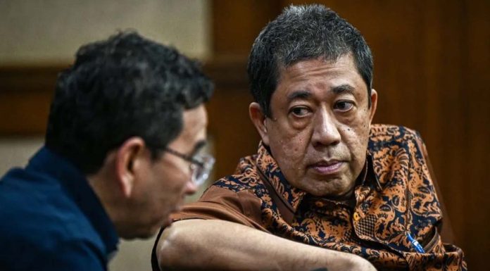 Skandal Korupsi Minyak Rp285 Triliun: Eks Dirut Pertamina Patra Niaga Alfian Nasution Hadapi Vonis Hari Ini Suasana sidang pembacaan vonis kasus korupsi tata kelola minyak mentah Pertamina di PN Jakarta Pusat dengan terdakwa Alfian Nasution.