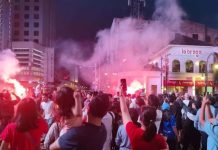 Bandung Membiru dan Menyala! Persib Raih ‘Hattrick’ Juara Beruntun, Cetak Rekor Abadi Sepak Bola Indonesia
