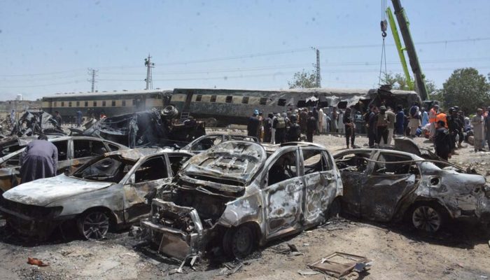 Kereta Api Jadi Target Bom Bunuh Diri di Pakistan, 28 Orang Tewas dan Puluhan Luka-Luka
