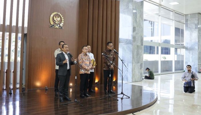 Menteri ESDM Bahlil Lahadalia Jamin Aturan Tambang Minerba Tak Berubah, Skema Gross Split Hanya untuk Migas